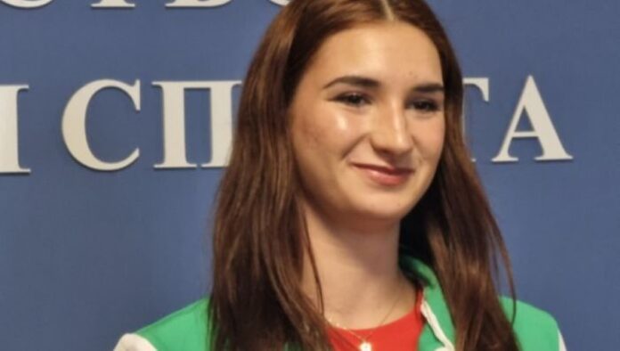 Две титли за българки на сабя за Европейската купа в София