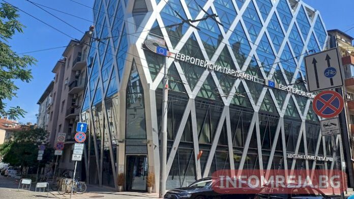 ЕК ще работи с България по измененията на ПВУ