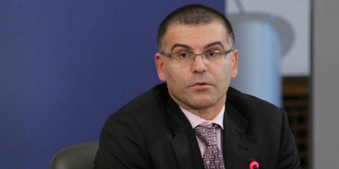 EК стресира Дянков. Мисли да реже още от Бюджет 2012