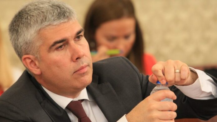 Енергийният министър заминава за Турция за предоговарянето на договора с 