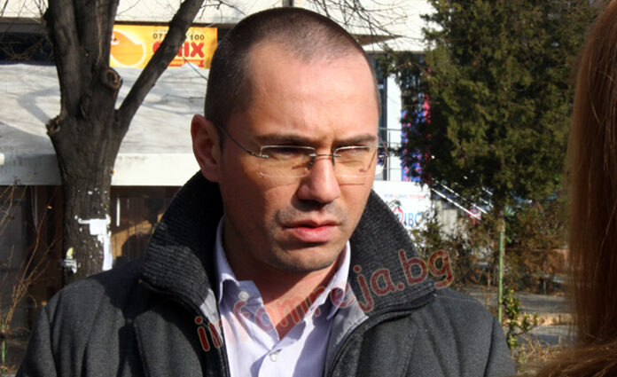 ЕП решава ще бъде ли наказан Ангел Джамбазки
