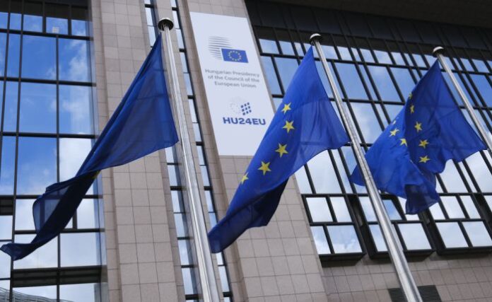 ЕС разширява санкциите срещу Техеран заради иранската помощ за Русия