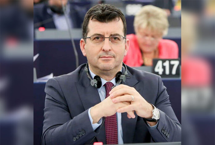 Евродепутатът Асим Адемов организира конкурс за най-иновативно събитие за Деня на Европа