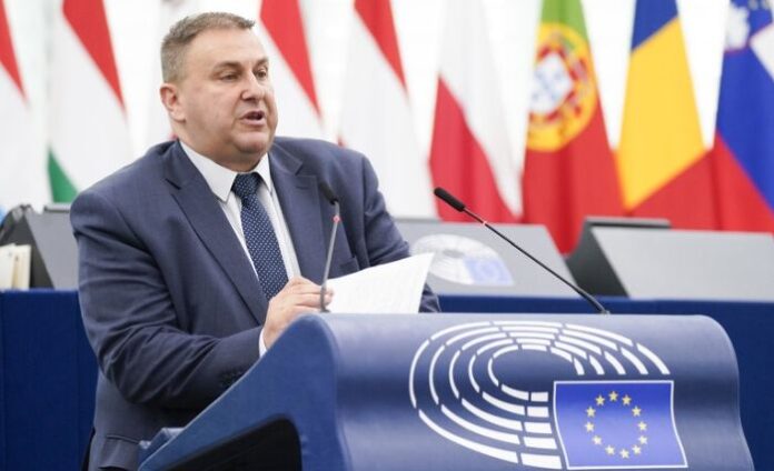 Европейският парламент одобри: По-ефективна борба срещу изпирането на пари