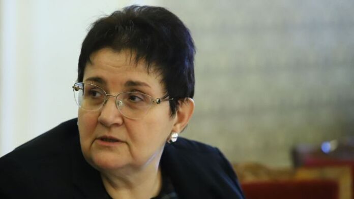 Финансовият министър Людмила Петкова остава на поста и в следващия служебен кабинет