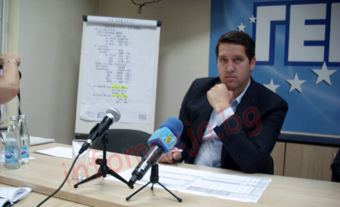 Г. Андонов: Членове на СИК от ГЕРБ се отказаха от вота