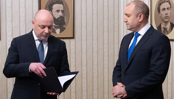 Габровски представи проектокабинета и кандидат-министрите