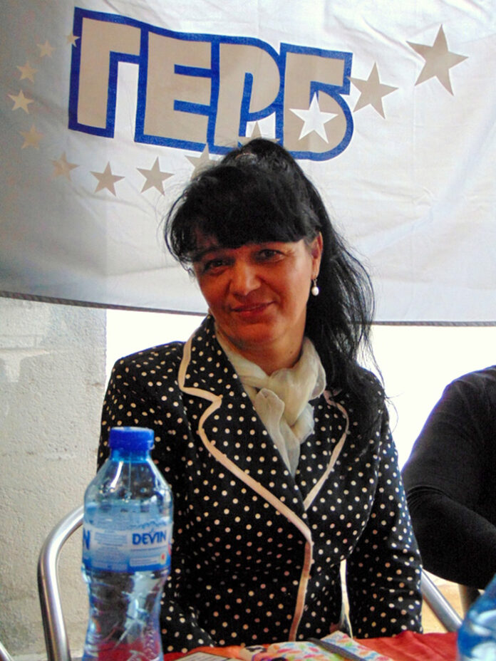 ГЕРБ откри клуб в Слатино