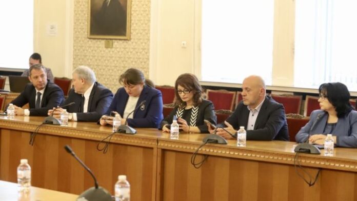 ГЕРБ разочаровани след трепетно очакване на ПП/ДБ