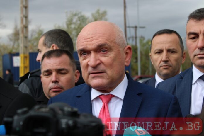 Главчев остана начело на Сметната палата