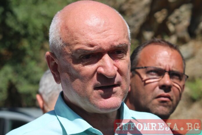 Главчев отново се самопредложи за служебен премиер