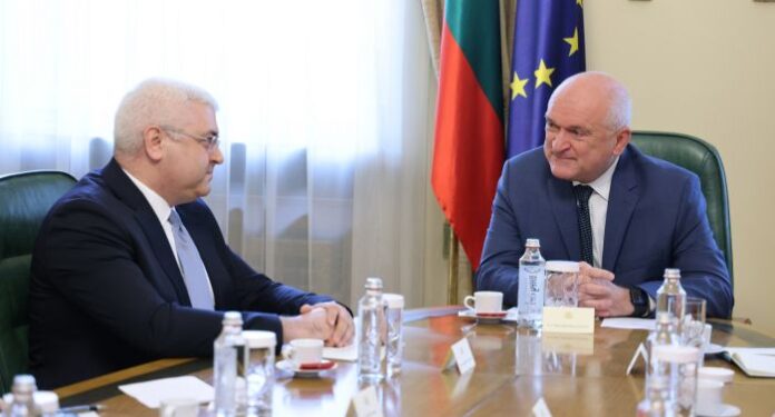 Главчев води новия турски посланик на ГКПП „Малко Търново“ заради тежкия трафик