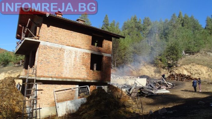 Голям пожар в Якоруда! Изгоряха 20 крави
