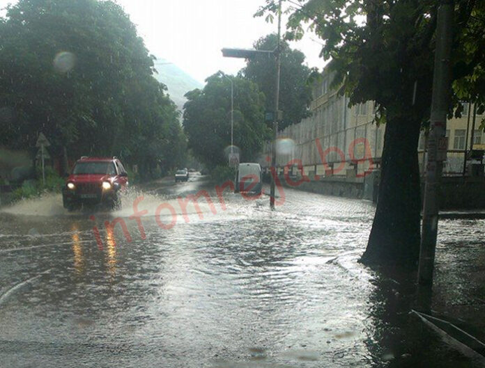 Градушка унищожи тютюна на Видовден в Сатовчанско