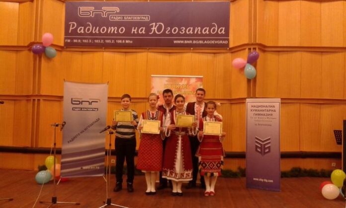 Грамоти и овации за Школата по китара и народно пеене от конкурса „Звезди в радиото - 2016“