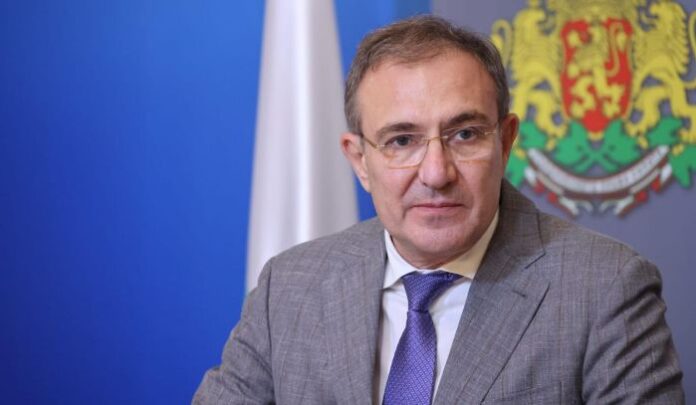 Гуцанов обеща: Пенсионната възраст няма да се променя