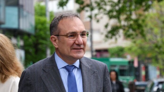 Гуцанов предлага вдигане на парите за втората година майчинство