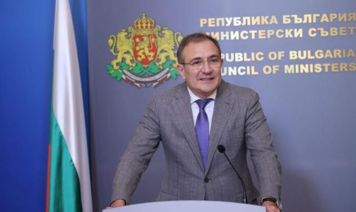 Гуцанов: Възраждаме читалища и библиотеки със 760 дигитални клуба