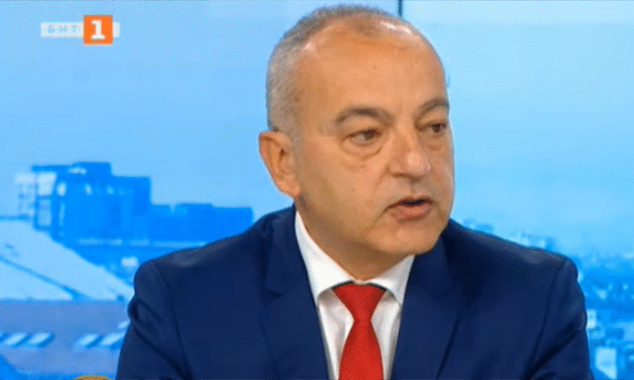 Гълъб Донев: Зеленият сертификат не нарушава трудовите права