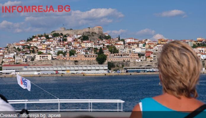 Гърция се надява да постигне колективен имунитет до есента