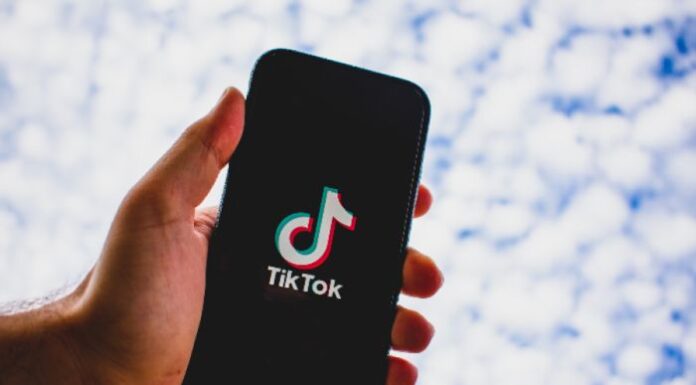 И Австралия забранява TikTok на правителствените устройства