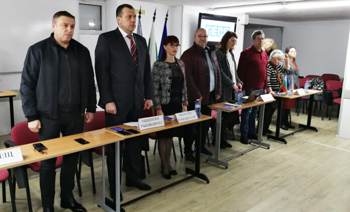 И членовете на ГЕРБ в Благоевград застават зад Мария Габриел