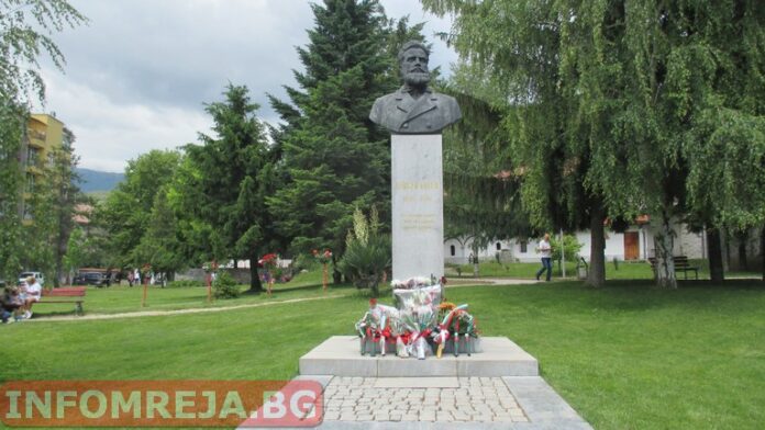 И в Гоце Делчев сведоха глави пред подвига на Христо Ботев и на загиналите за свободата на България