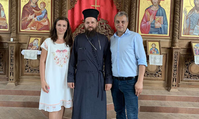 Илко Стоянов направи дарение на църквата в с. Покровник