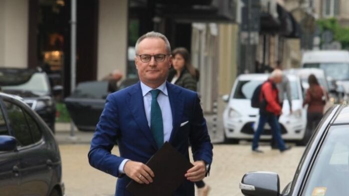 Името на Лозан Панов се спрягало още за предните избори за президент
