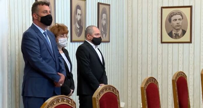 ИТН след срещата с Радев: Няма да подкрепим трети мандат
