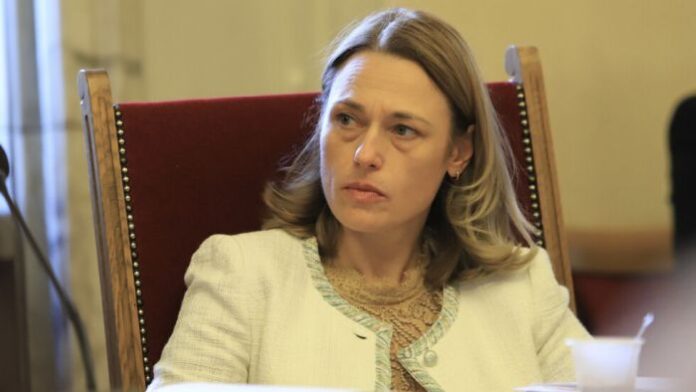 Ива Митева за заплахата: Страхувам се за детето си