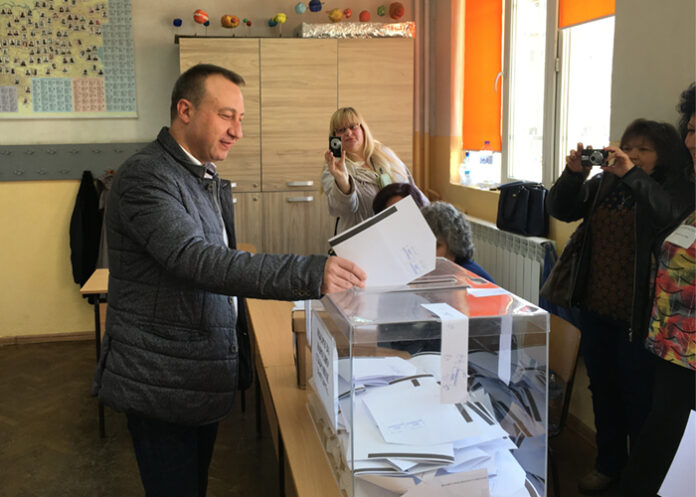 Ивайло Константинов: Гласувах за стабилна държава и за по-качествен живот за децата ни