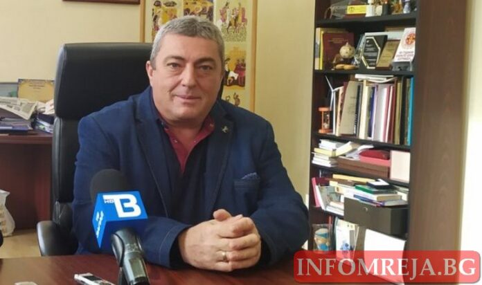 Иван Андонов: С общи усилия ще имаме прием в две паралелки след 5-и клас в ПМГ