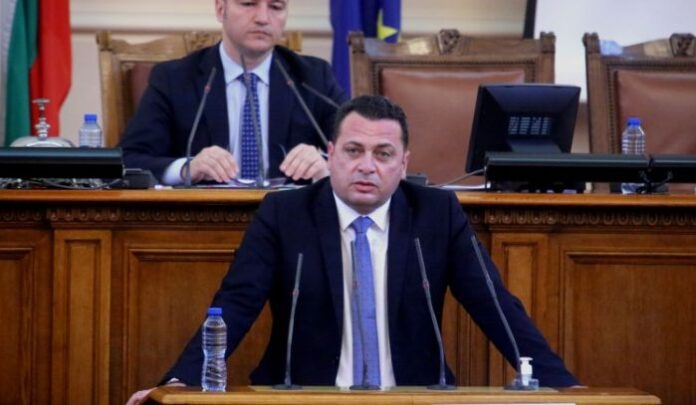 Иван Ченчев: Жители на софийско село са откъснати без път