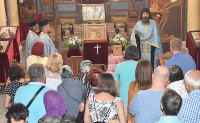 Иверската икона на Божията майка гостува в Кюстендил