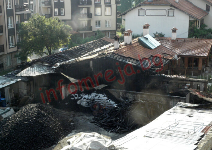 Изгорелият имот в Банско е на собственика на механа 