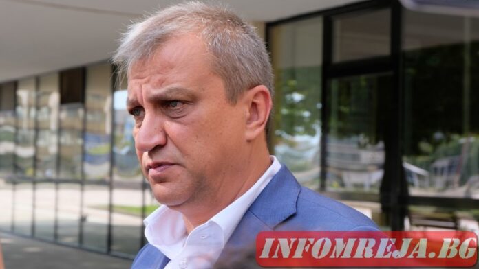 Изграждат допълнителен мост на Покровнишко шосе