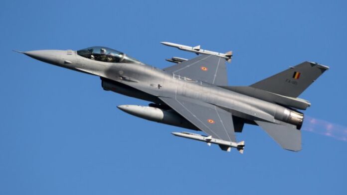 Изграждат тренажорен комплекс за самолетите F-16 на летище Граф Игнатиево