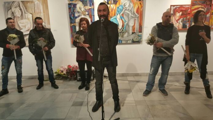 Изложбата „Шест посоки“ събра десетки ценители на изкуството в Кюстендил