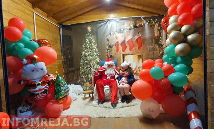 Изявите в гоцеделчевското Коледно градче продължават