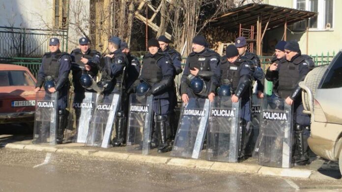 Жандармерия блокира Босилеград
