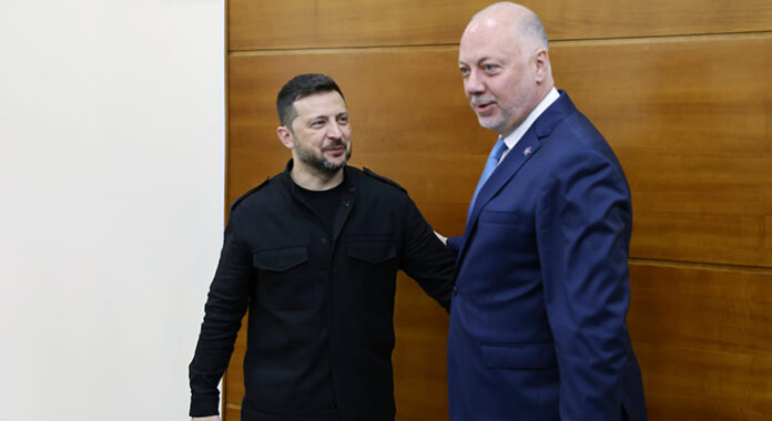 Желязков към Зеленски: България продължава да подкрепя Украйна за справедлив и траен мир