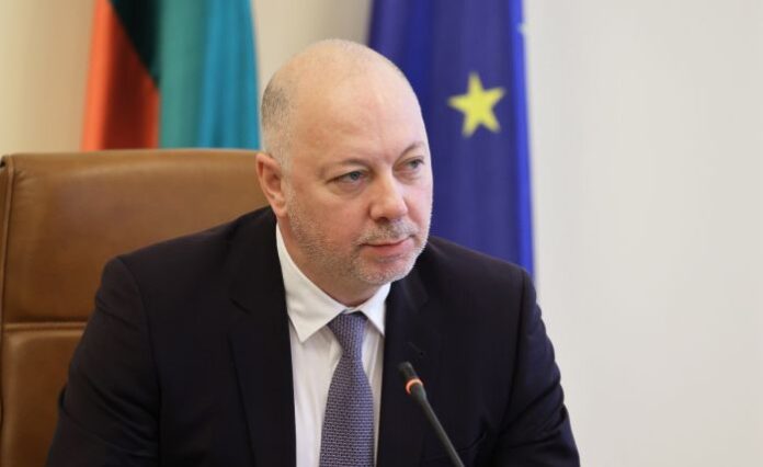 Желязков ще участва в извънредното заседание на Европейския съвет в Брюксел