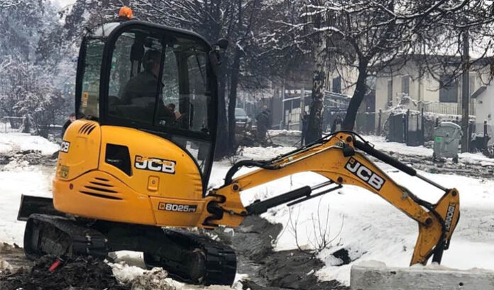 Жители на Горно Краище 9-и ден без ток