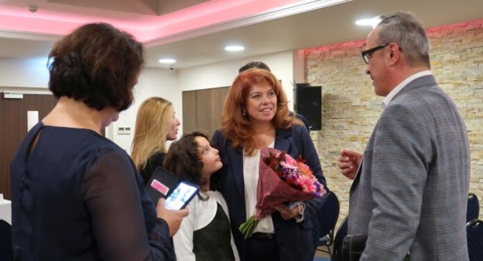 Йотова: Българите в Германия се вълнуват какво се случва в родината им и как се развива