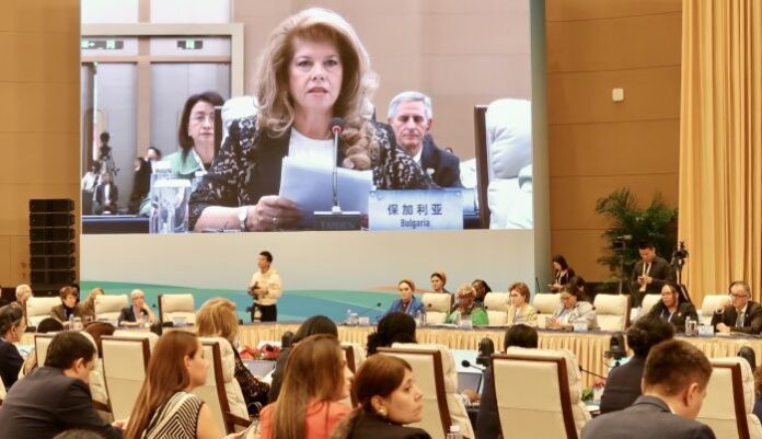 Йотова: Дигиталният напредък не трябва да се превръща в нова бариера пред правата на човека