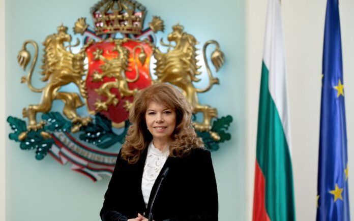 Йотова: Надявам се емоциите да отстъпят пред разума и България да има редовно правителство