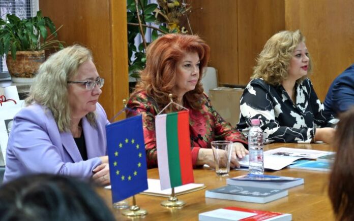 Йотова: Новите парламент и кабинет трябва да върнат вярата в държавата