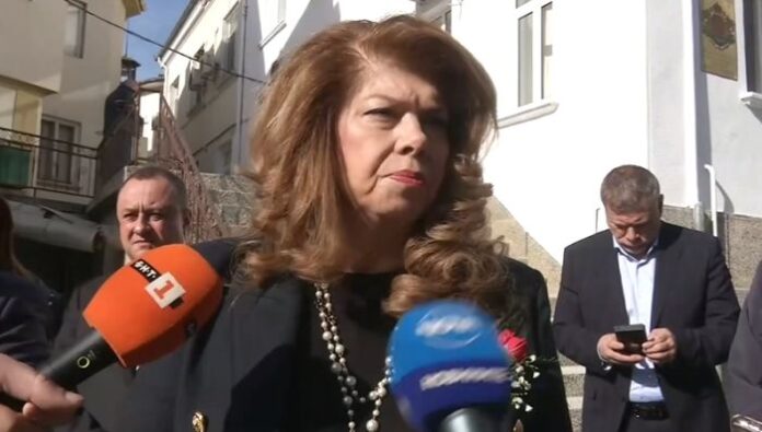 Йотова за бюджета: Не е фатално да се забави с една седмица