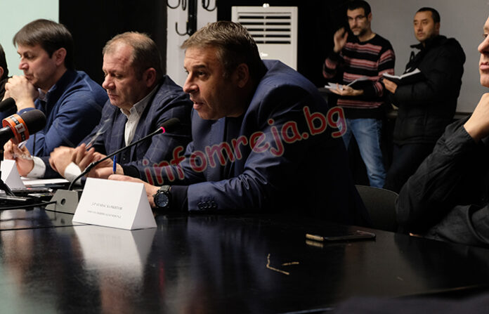 Камбитов на дискусия за ПФК 
